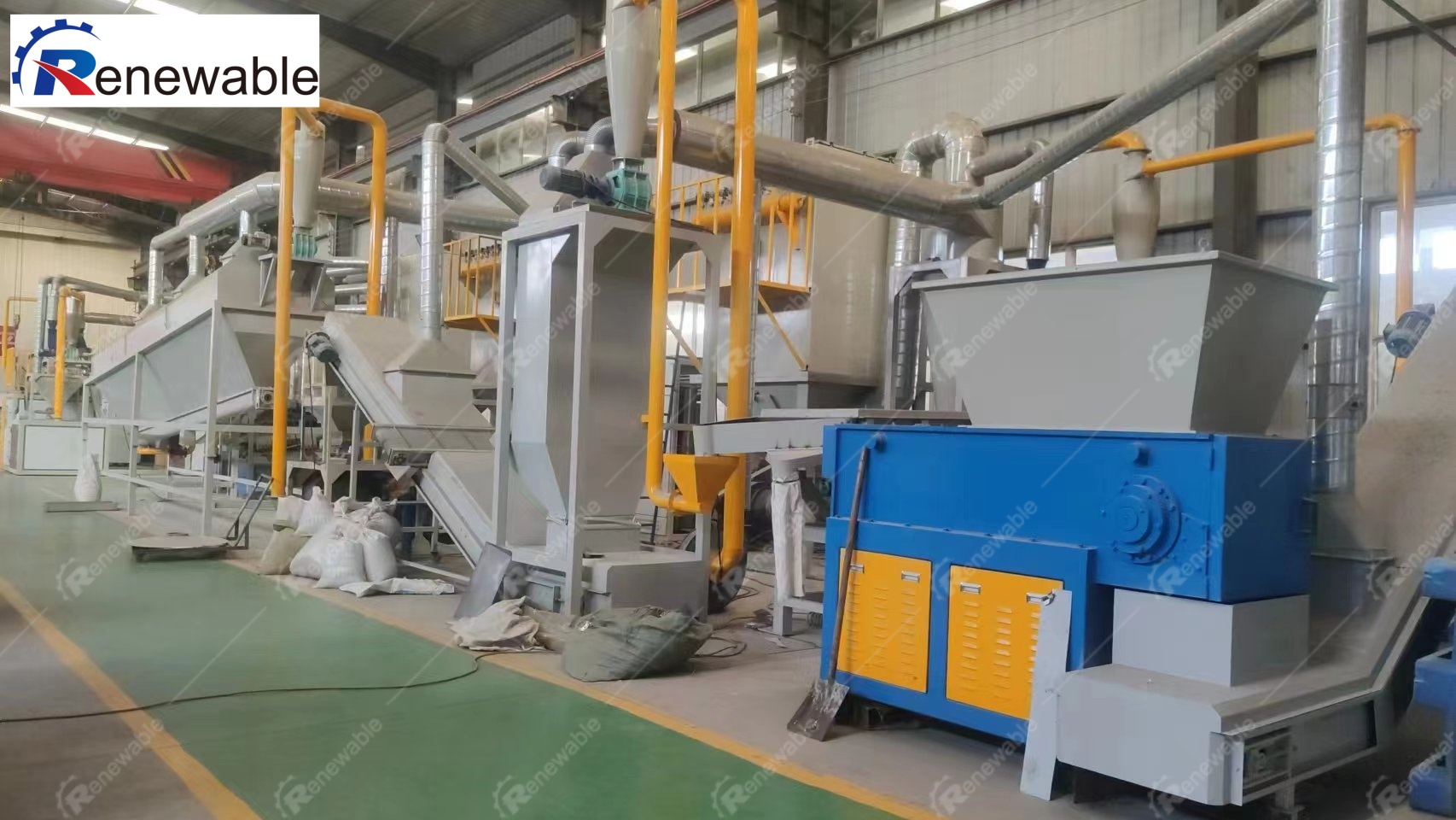 Waste lithium battery recycling equipment