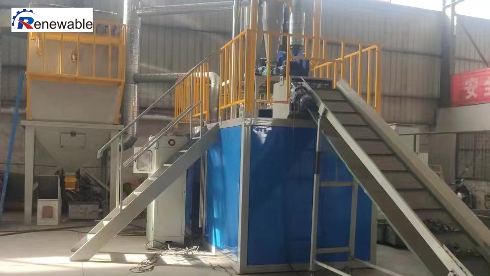 Photovoltaic panel recycling
