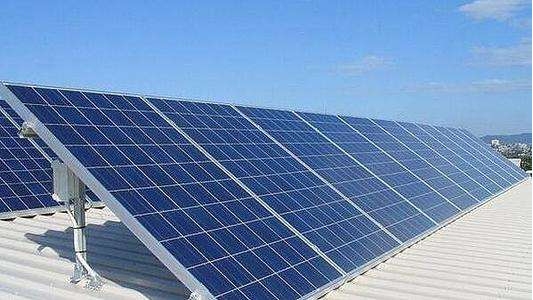 Dismantling equipment for waste photovoltaic panels